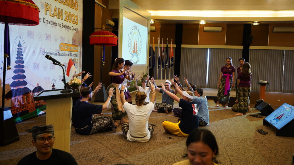 Perjalanan Menakjubkan New Colombo Plan 2023 :  Final Presentation Day & Closing Event