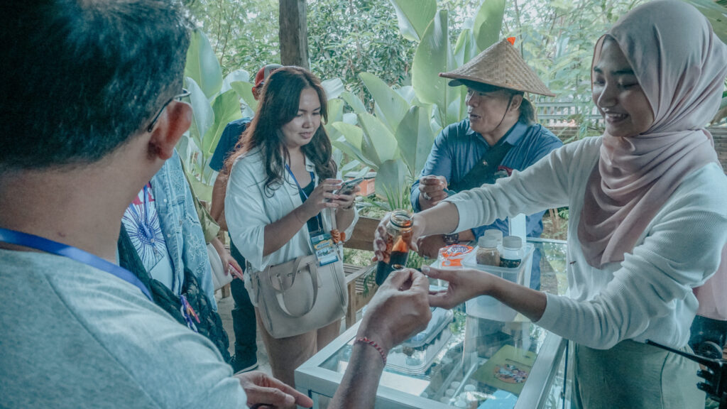 Mahasiswa Undiknas Menyambangi Yogyakarta dalam Company Visit yang Menginspirasi