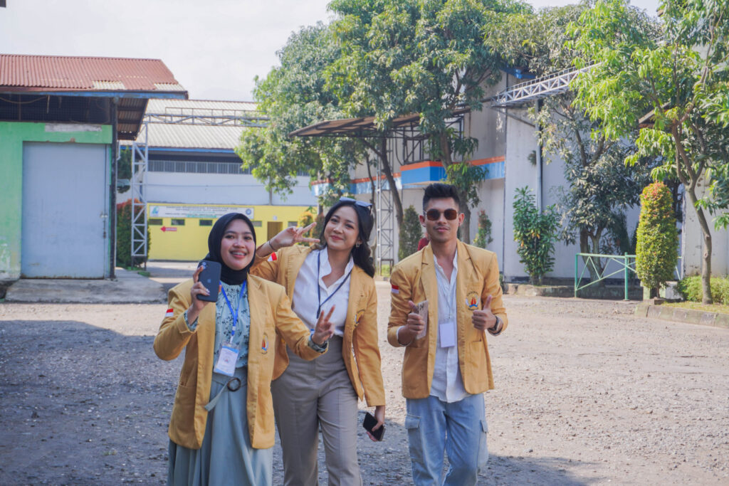 Mahasiswa Universitas Pendidikan Nasional Terjun ke Dunia Industri: Kunjungan Ke PT. Primarindo Asia Infrastructure
