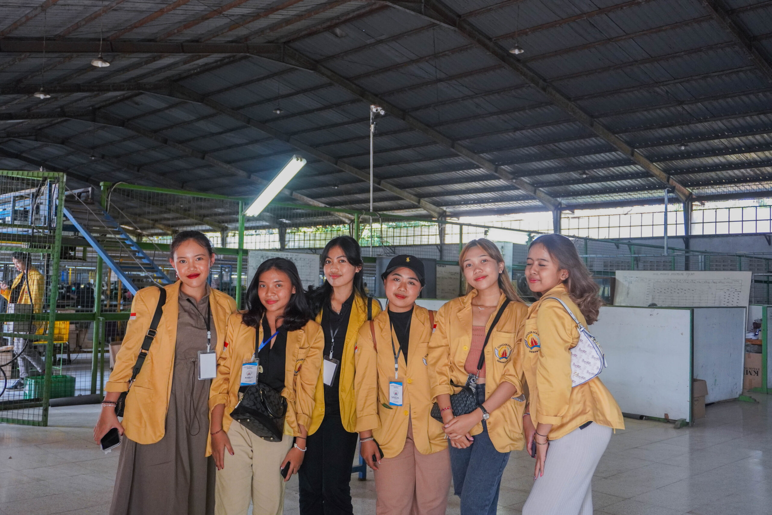 Mahasiswa Universitas Pendidikan Nasional Terjun ke Dunia Industri: Kunjungan Ke PT. Primarindo Asia Infrastructure