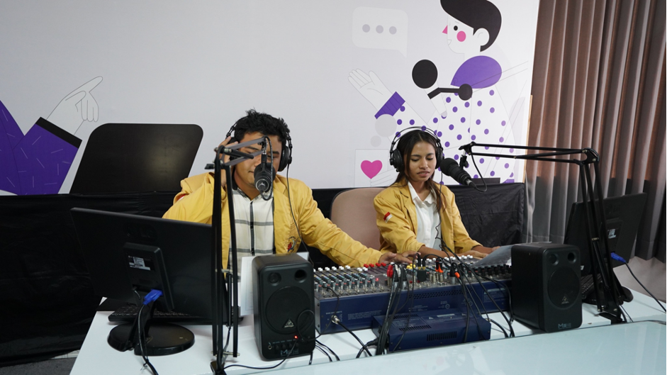Mengasah Kemampuan Komunikasi Melalui Lokakarya Broadcasting dan Public Relations di Universitas Pendidikan Nasional
