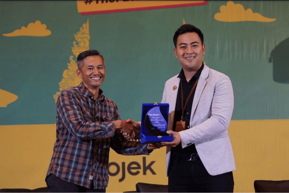 Seminar Nasional "Bisnis Indonesia Goes to Campus" Memperkaya Pengetahuan Mahasiswa di Undiknas