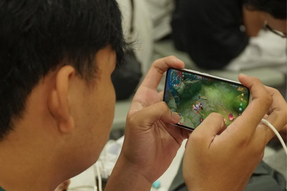 Luxra Festival #1: Membangun Wawasan dan Semangat E-Sport di Era 5.0