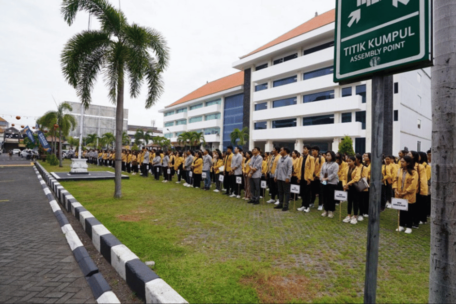 Pelepasan KKN Tematik Universitas Pendidikan Nasional (UNDIKNAS) Menyongsong Pemilu 2024 : Undiknas Kampus swasta terbaik di bali