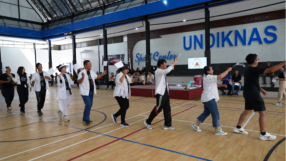 Perlombaan Yel-Yel Meriahkan Budinata ke-55 Universitas Pendidikan Nasional Denpasar. kampus swasta terbaik di bali, Undiknas
