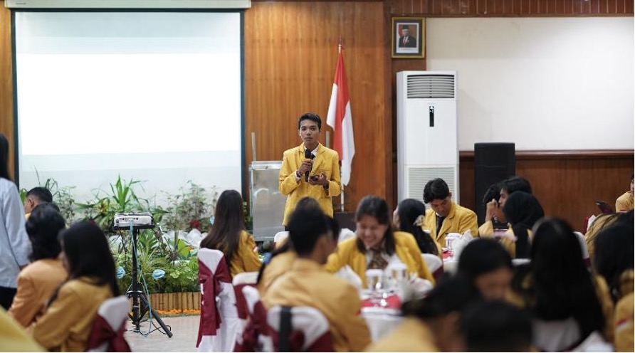 Table Manner and Personality Development: Increasing the Self-Competency of Undiknas Students
